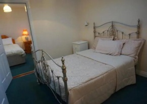 Adjoining Rooms Lough Gill Lodge Sligo